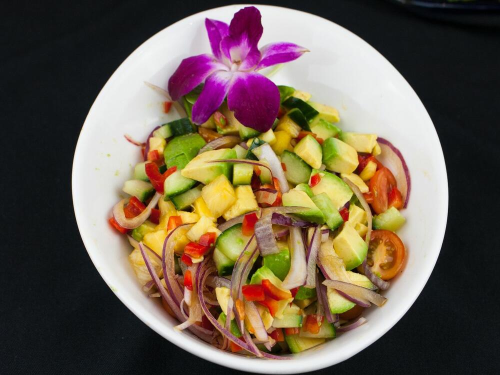 Avocado salad